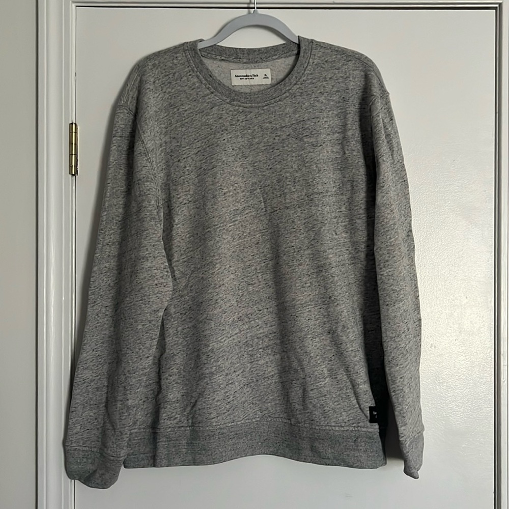 Men’s/ unisex crew neck sweater